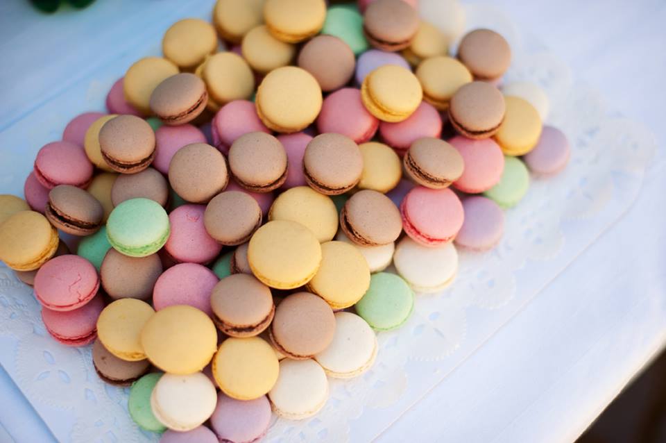 Macarons - pastelinių spalvų macaronsai