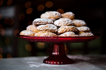 Riešutiniai sausainai - Kalėdų saldusis stalas