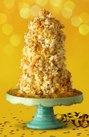 Netradicinis tortas iš popcornų, kukurūzų, pūstų ryžių